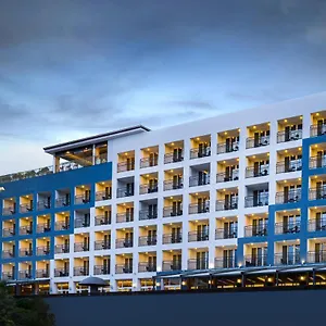 Radisson فندق