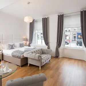 https://edinburgh-castle-apartments.edinburghhotelsuk.org